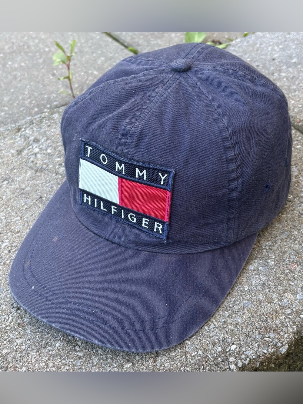 Vintage 90’s Tommy Hilfiger Flag Navy Blue Strapback Hat OSFA